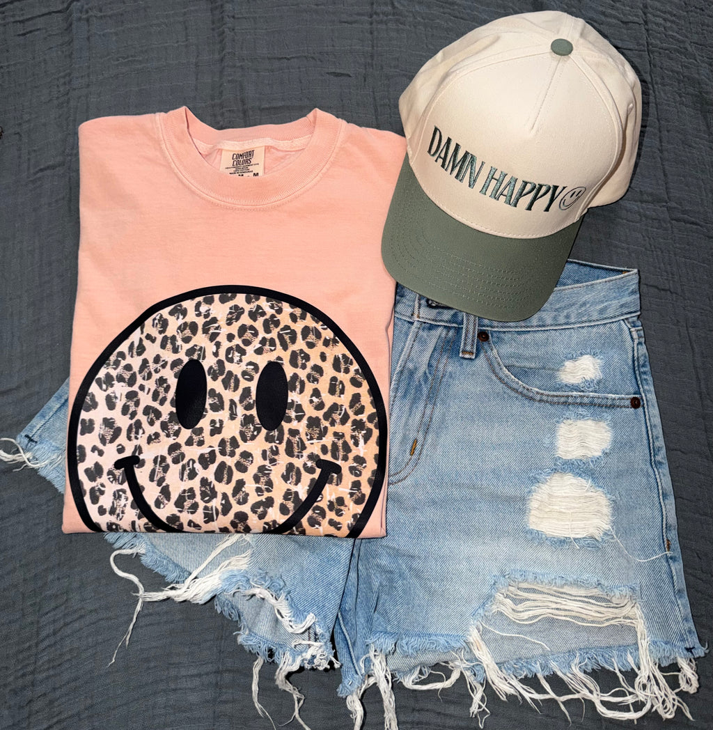 "Cheetah Smiley" Vintage-Wash Graphic Tee