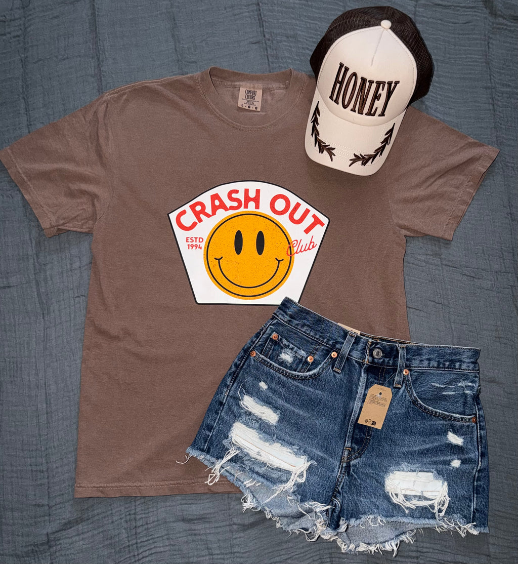 "Crash Out Club" Vintage-Wash Graphic Tee