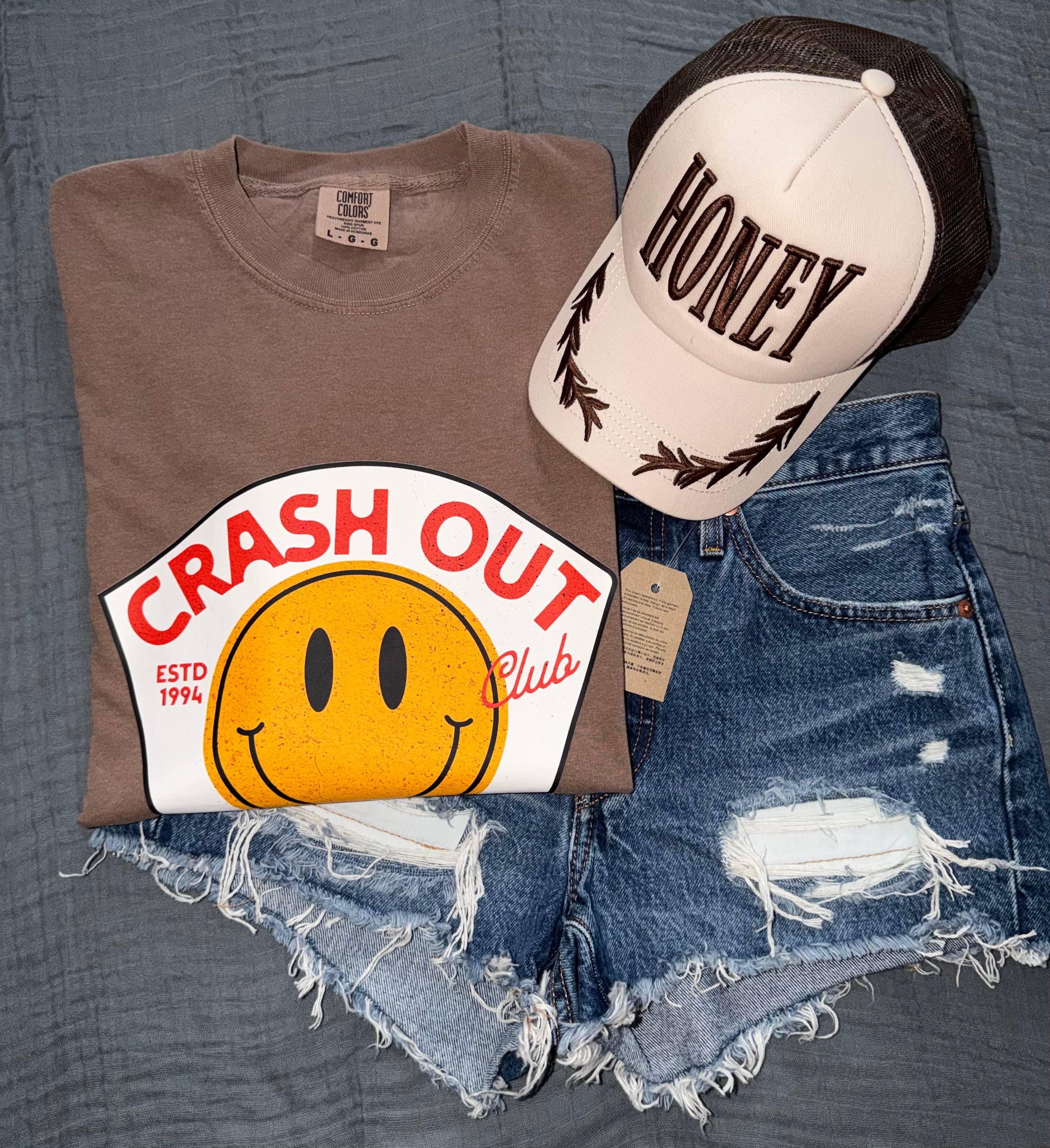 "Crash Out Club" Vintage-Wash Graphic Tee