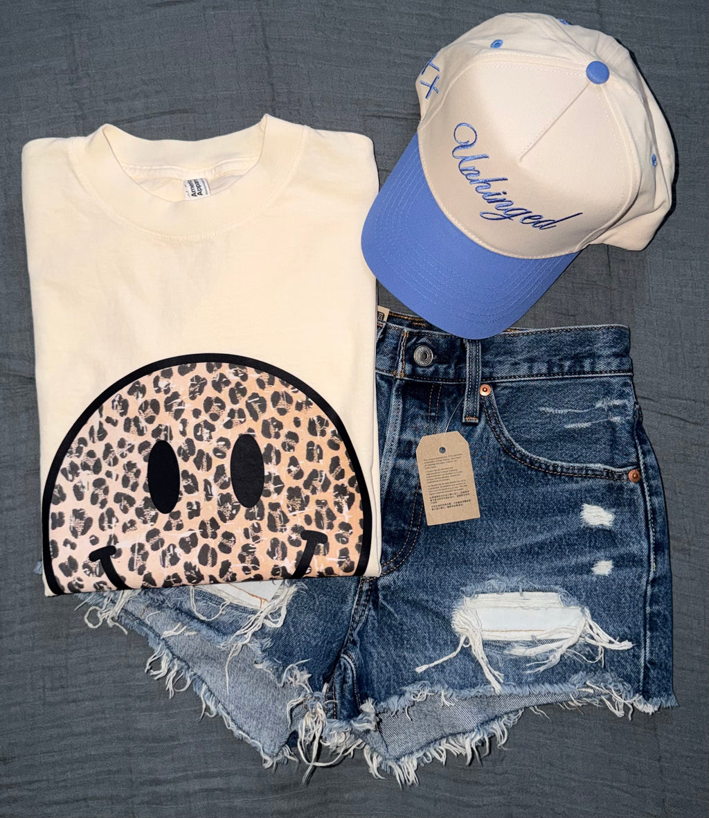 "Cheetah Smiley" Vintage-Wash Graphic Tee