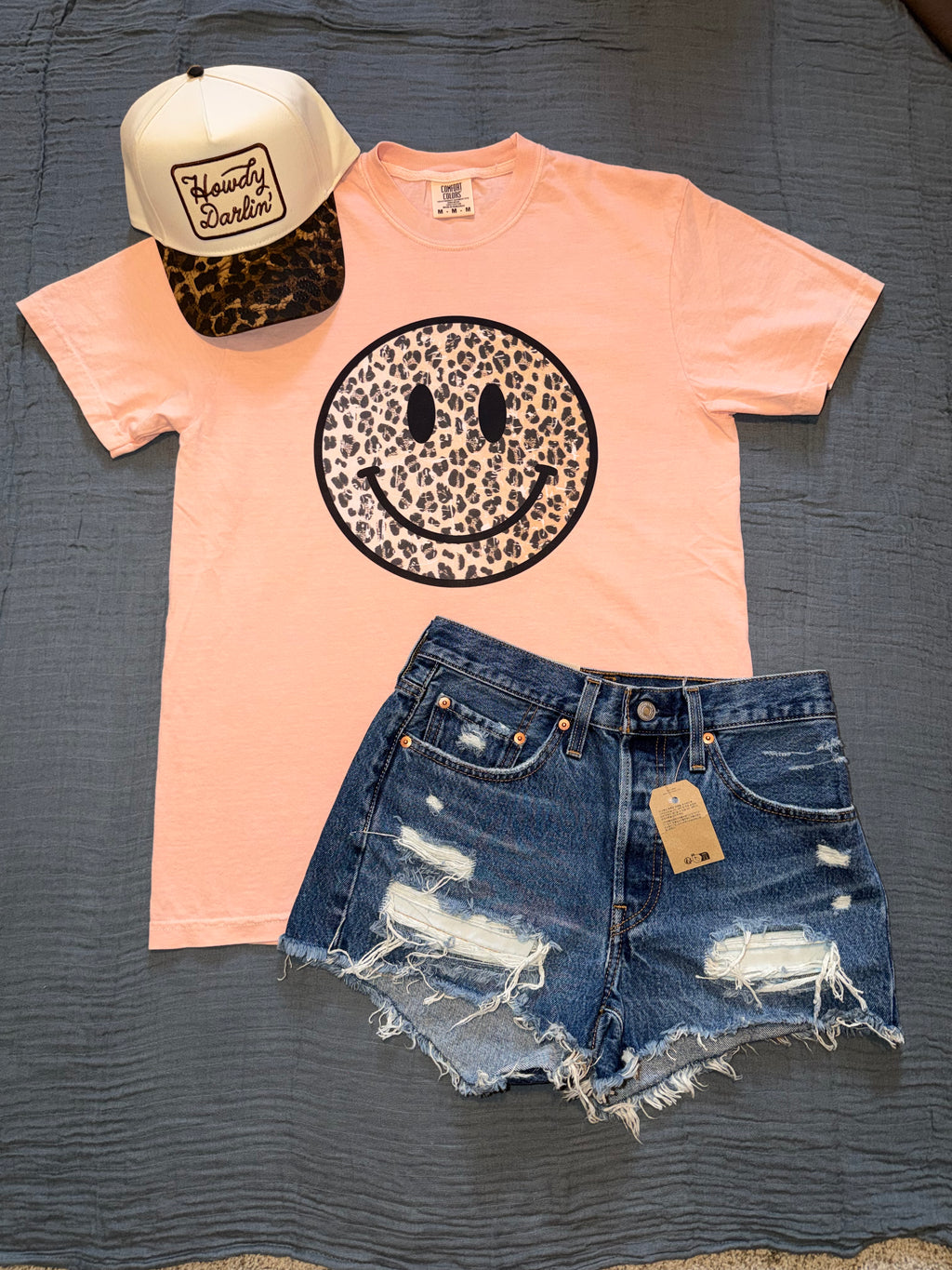 "Cheetah Smiley" Vintage-Wash Graphic Tee
