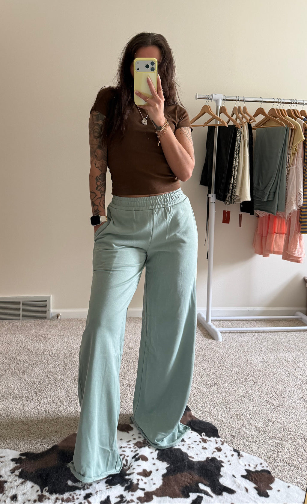 Model is 5’3 and 125 pounds. She is wearing a size small. 